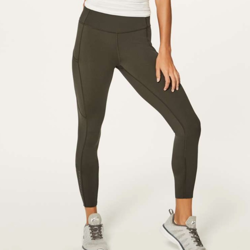 Fast and Free Tight 7/8 nulux